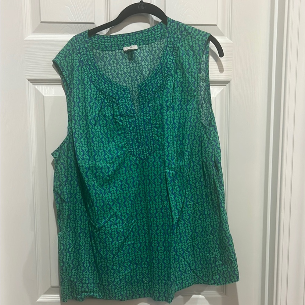 Talbots Green Patterned Sleeveless Blouse